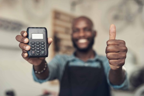 Quels sont les conseils pour voyager en toute sécurité pendant la pandémie de COVID-19 ?